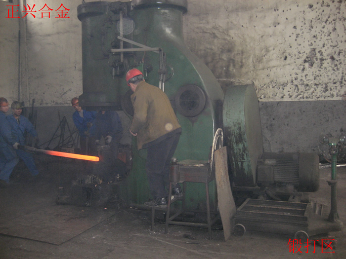 泰州正興電熱合金生產(chǎn)車(chē)間倉(cāng)庫(kù)實(shí)景(圖3)